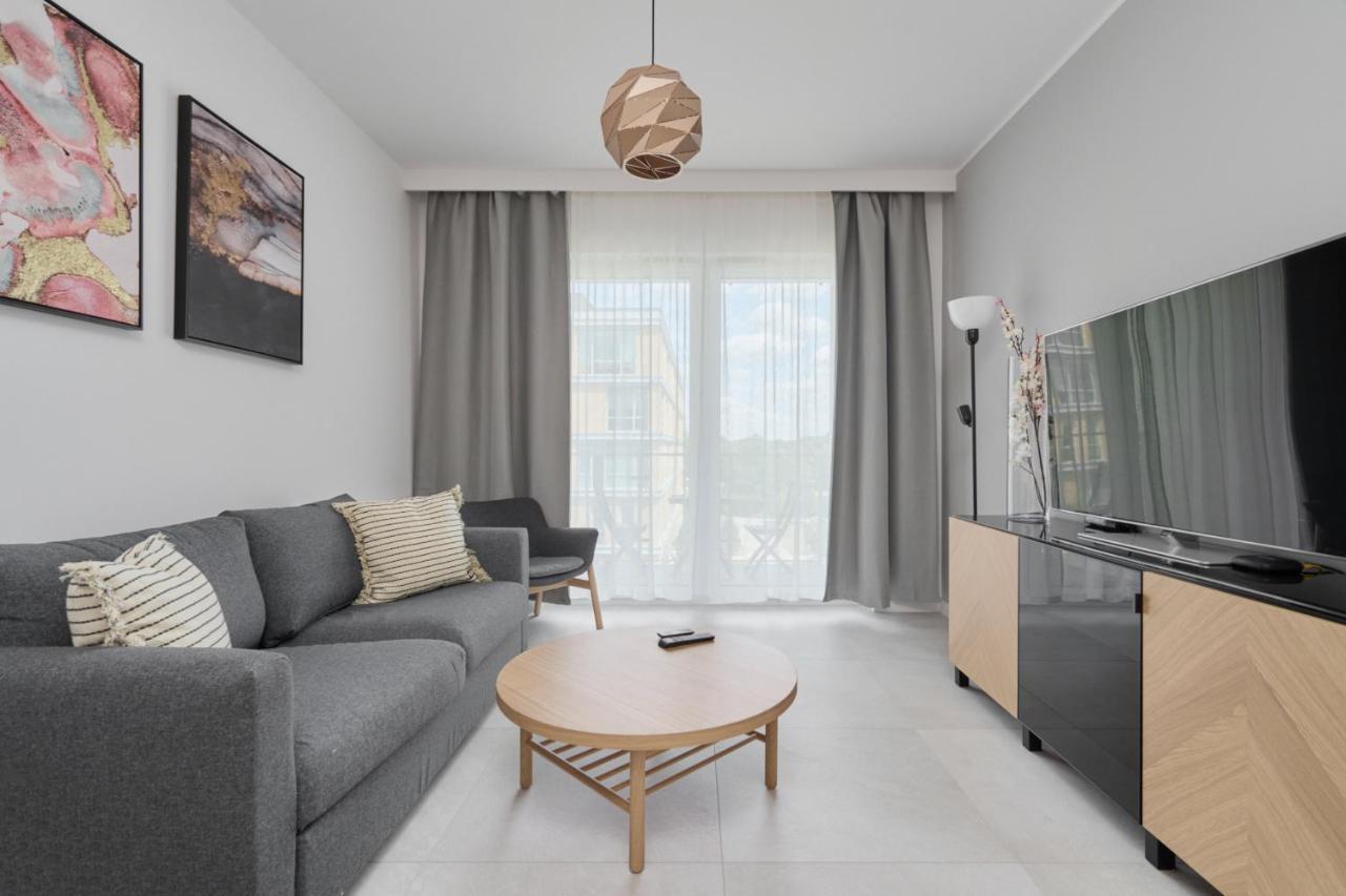 Lwowska Apartment By The Malta Lake With Parking By Renters Prestige Posen Exterior foto