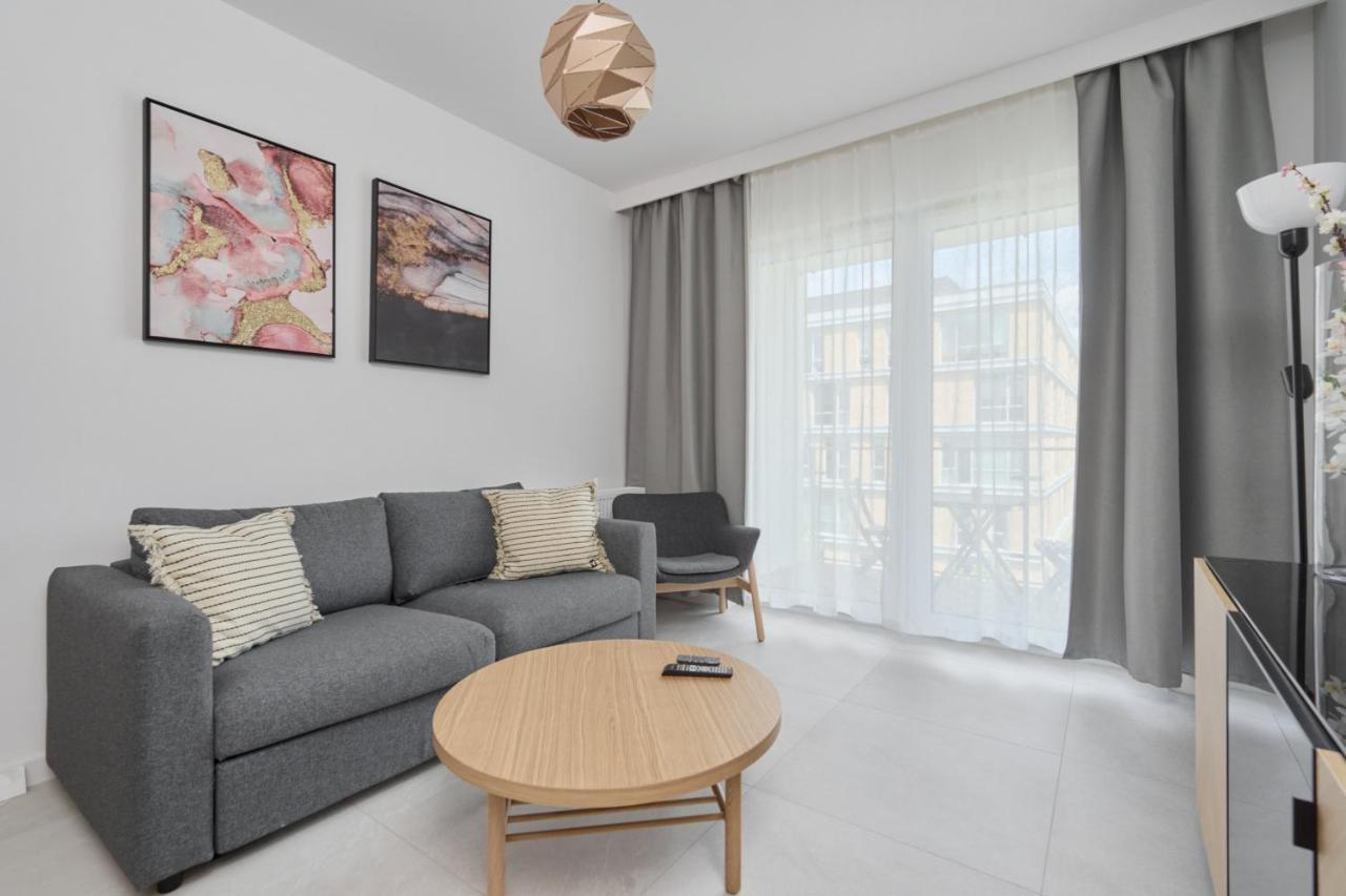 Lwowska Apartment By The Malta Lake With Parking By Renters Prestige Posen Exterior foto