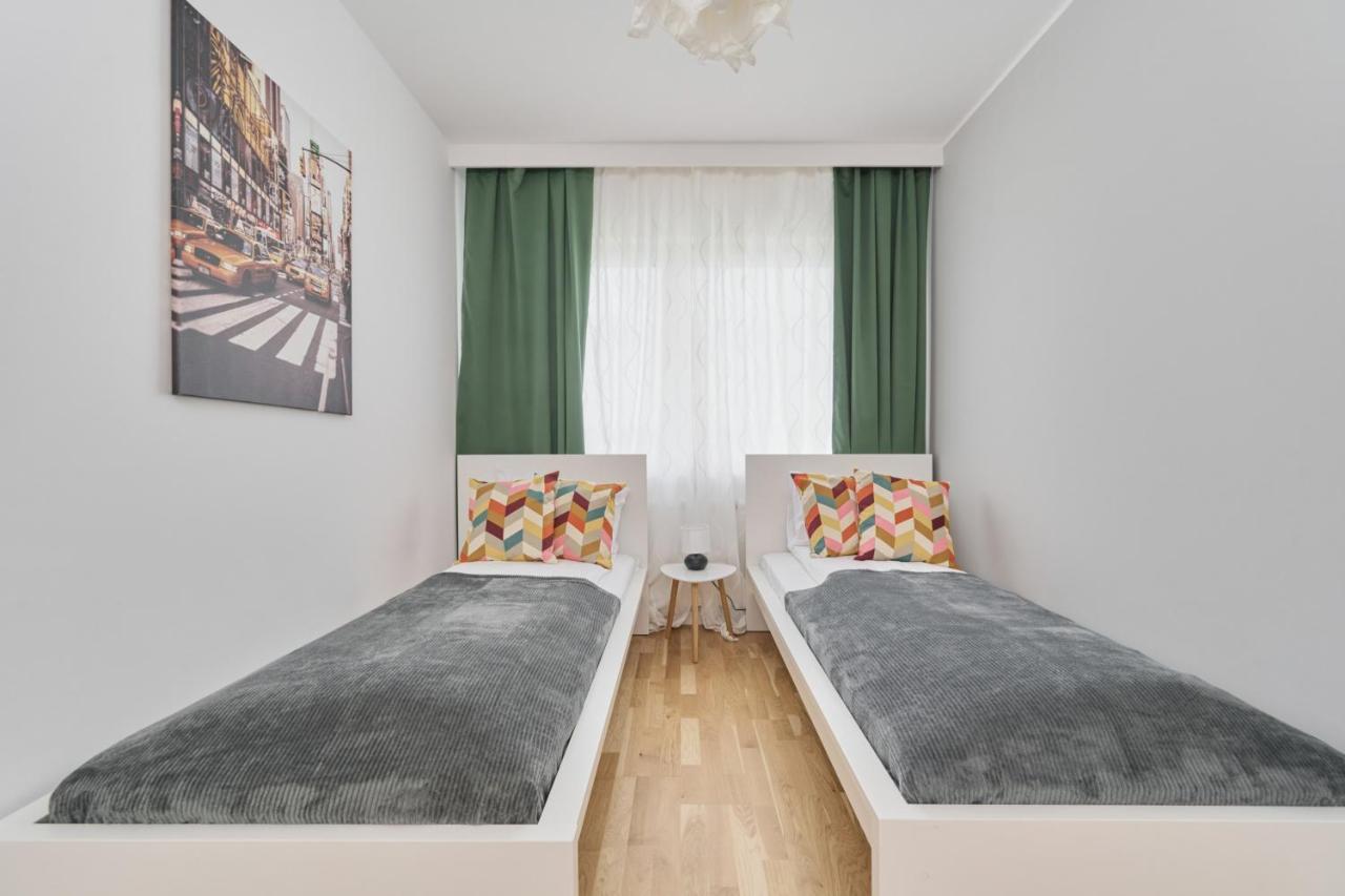 Lwowska Apartment By The Malta Lake With Parking By Renters Prestige Posen Exterior foto