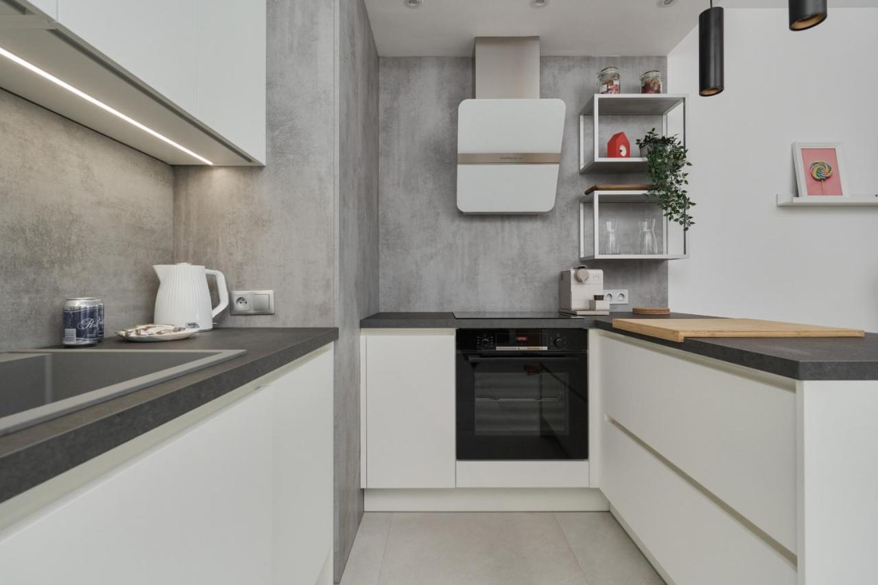 Lwowska Apartment By The Malta Lake With Parking By Renters Prestige Posen Exterior foto