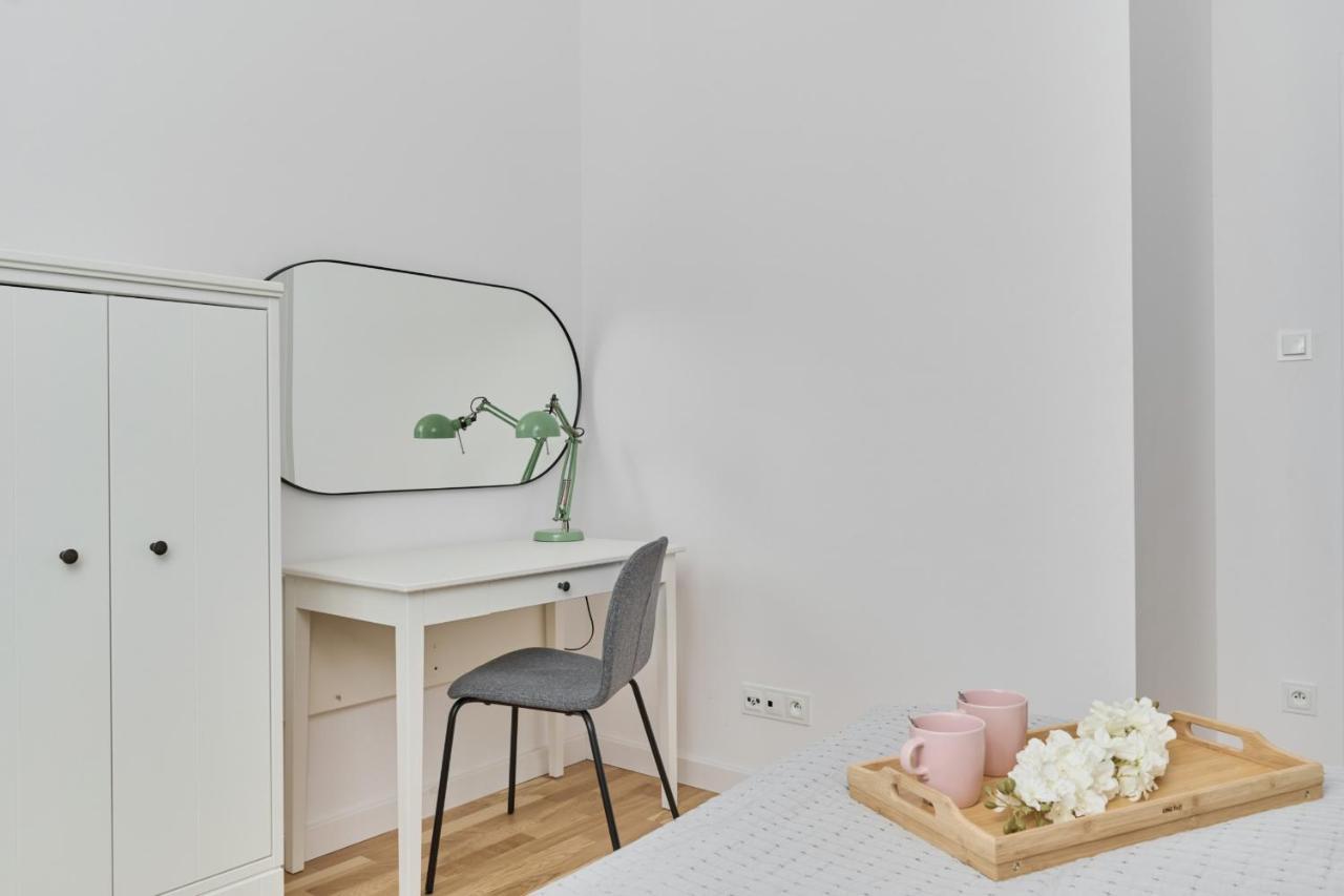 Lwowska Apartment By The Malta Lake With Parking By Renters Prestige Posen Exterior foto